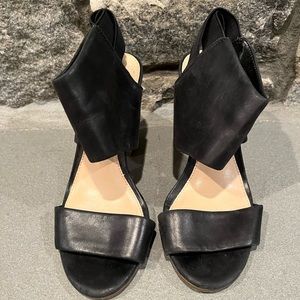Black Leather Uppers Vince Camuto Size 5 1/2 Cuff Ankle strap 4” Heel